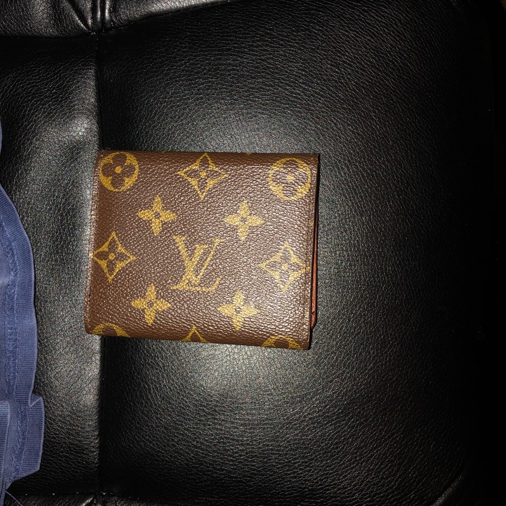 Louis Vuitton card holder/wallet